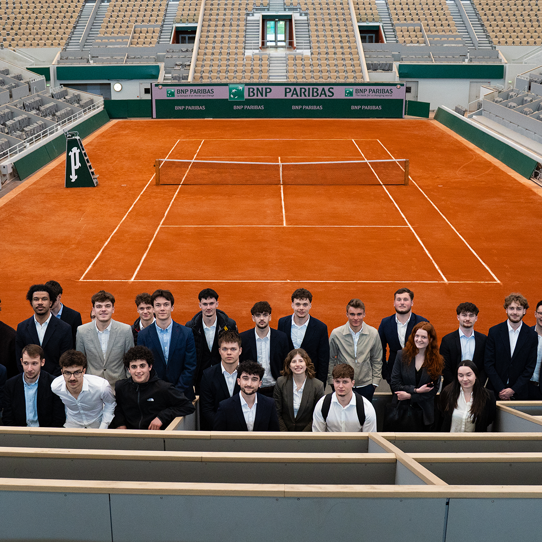 Hackathon FFT au stade Roland Garros avec les étudiants AMOS.